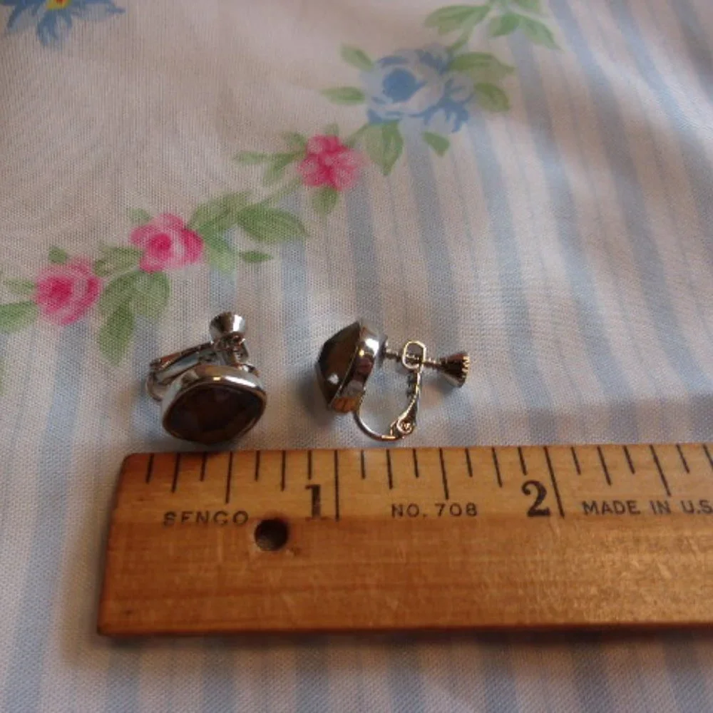 Brown Faceted Cabochon Silver Tone Clip Earrings Vintage 1980s